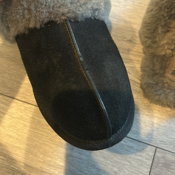 UGG Black Gray Scuffette II Slippers Sz 8 - Picture 5 of 13